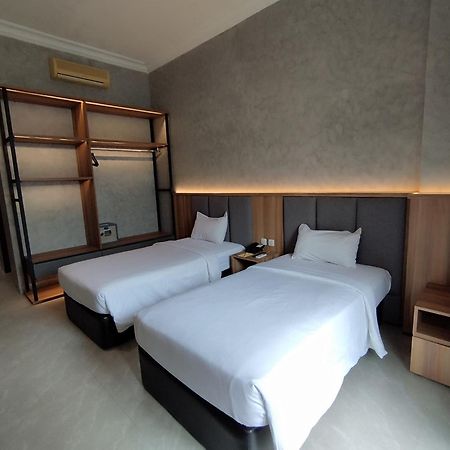 The Grand Palace Hotel Malang Luaran gambar
