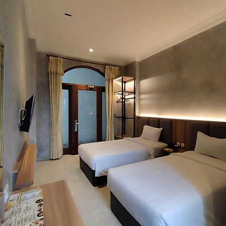 The Grand Palace Hotel Malang Luaran gambar