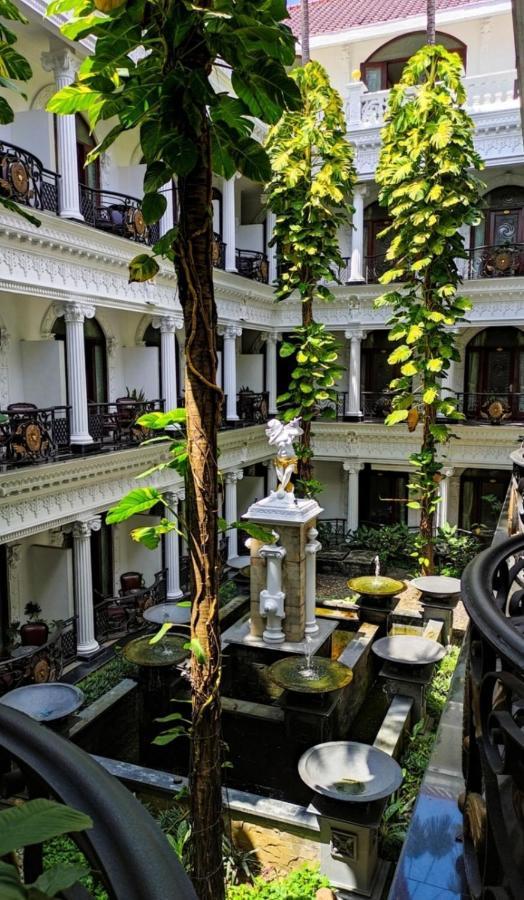 The Grand Palace Hotel Malang Luaran gambar
