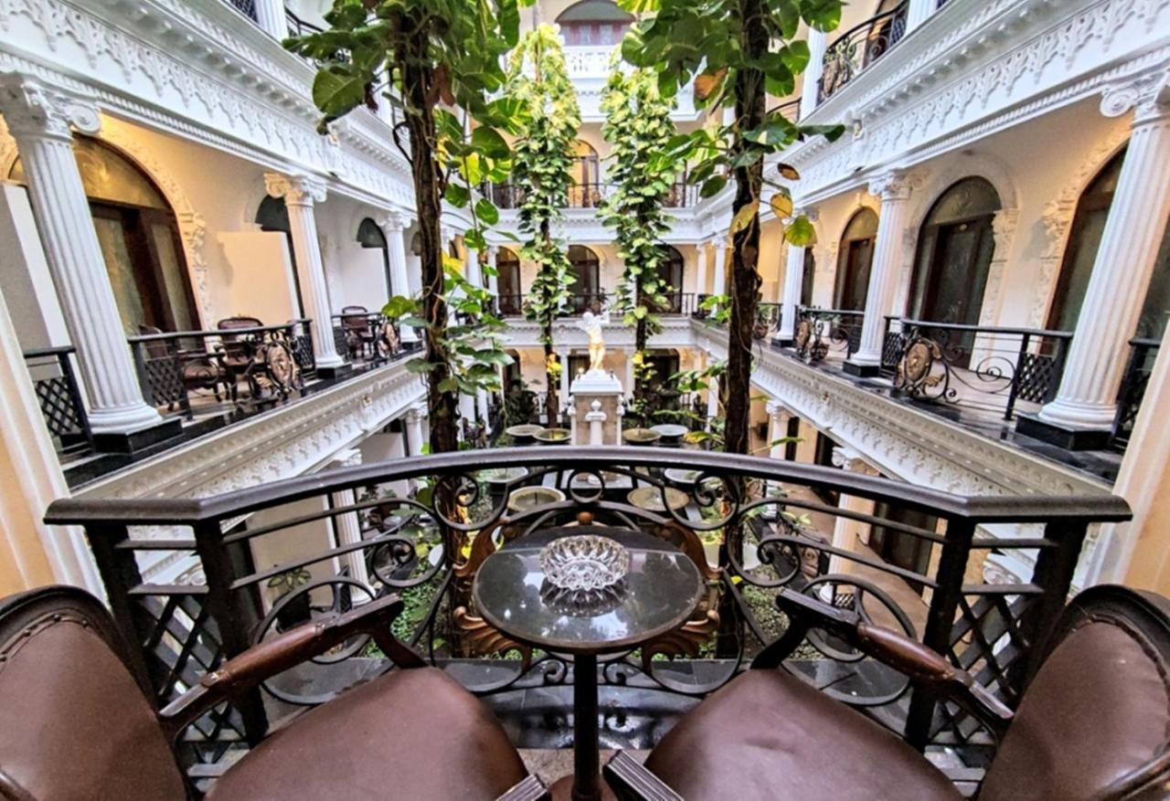 The Grand Palace Hotel Malang Luaran gambar