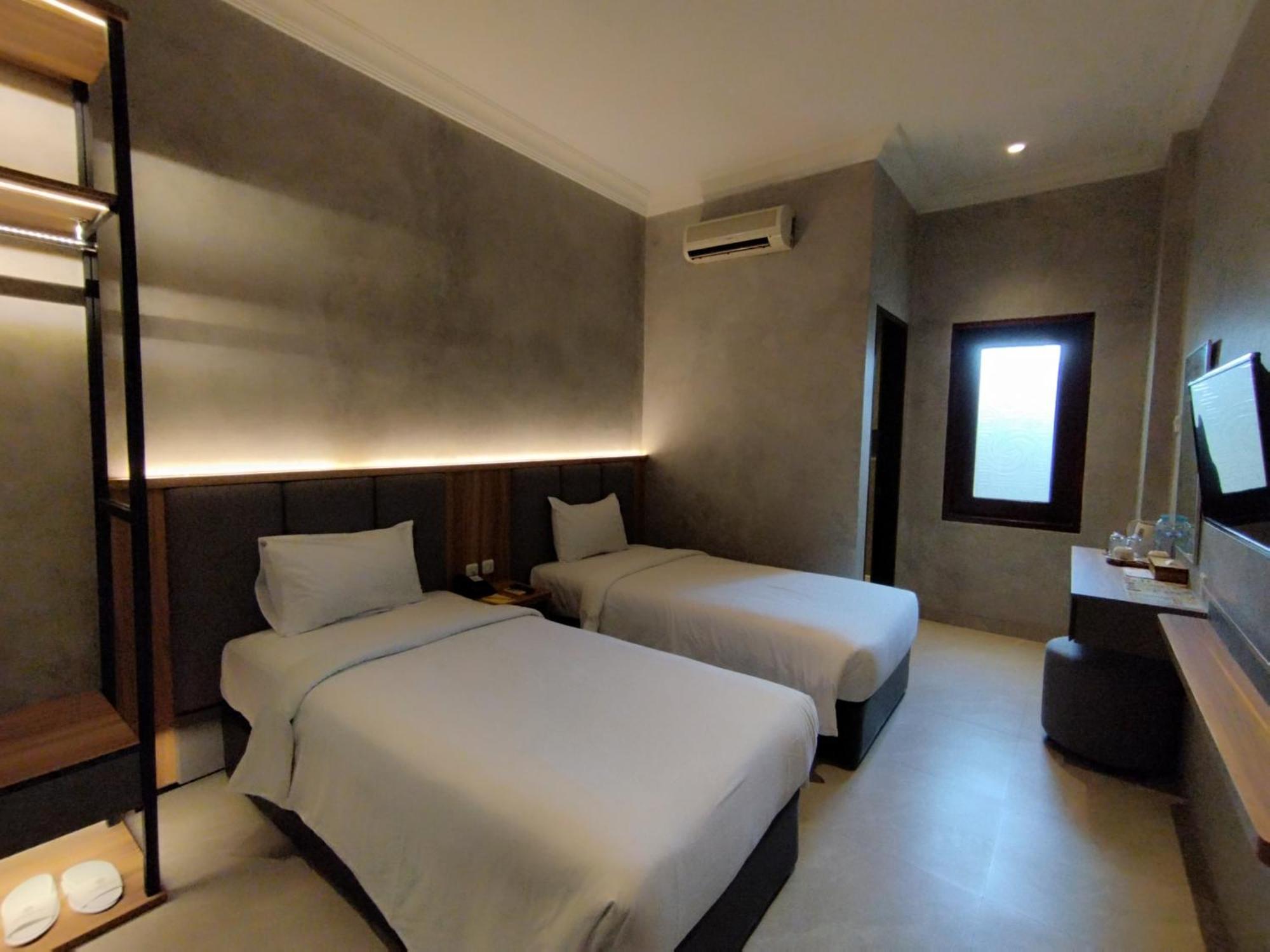 The Grand Palace Hotel Malang Luaran gambar