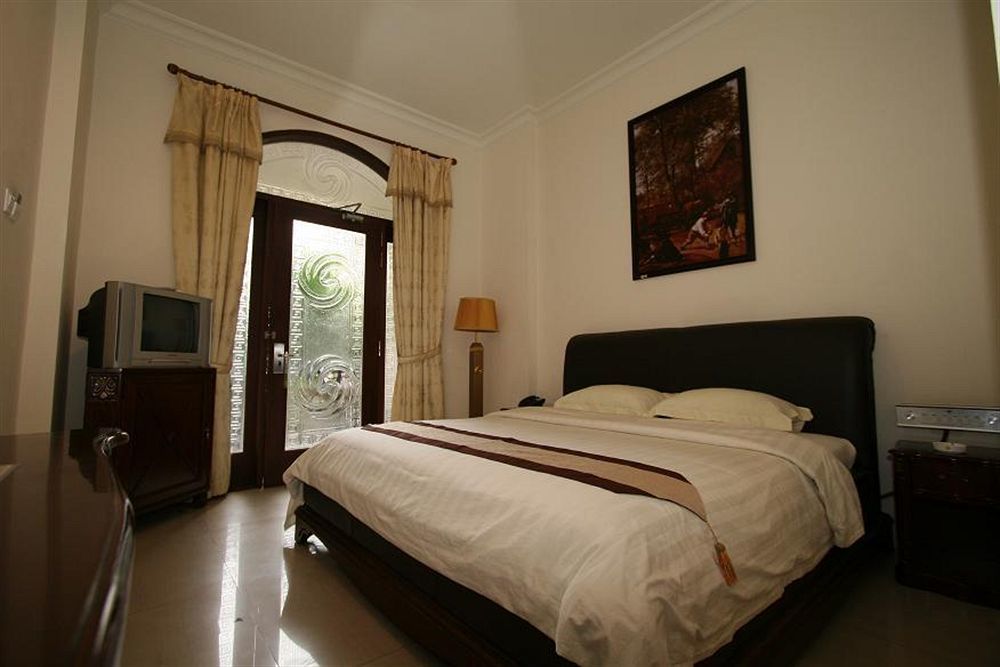 The Grand Palace Hotel Malang Luaran gambar